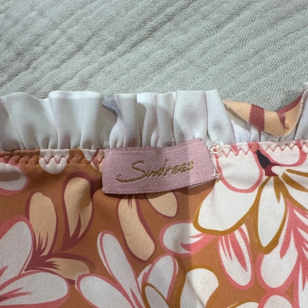 Sundress reversible Floral Swimsuit - Picture 3 of 3